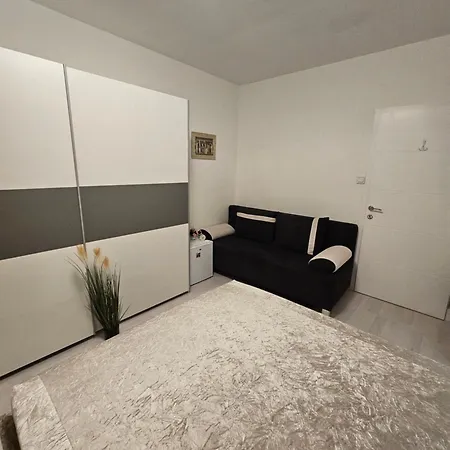 Derkovits Appartman * Szombathely