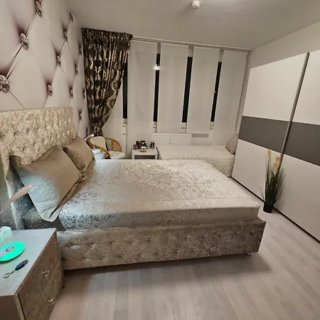 Homestay Derkovits Appartman *